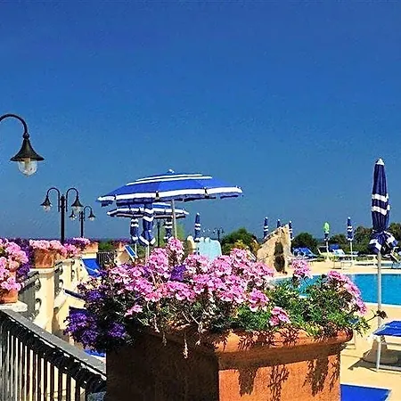 فندق Baia Del Porto 4*