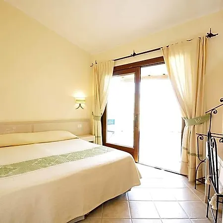 Baia Del Porto Hotel 4*